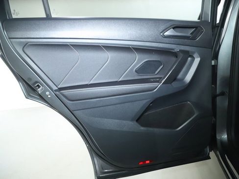 Used 2023 Volkswagen Tiguan SE R-Line FWD image 15