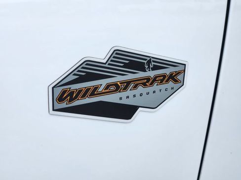 Used 2022 Ford Bronco Wildtrak AWD/4WD image 12