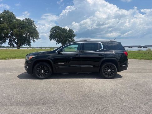 Used 2019 GMC Acadia SLT FWD image 2