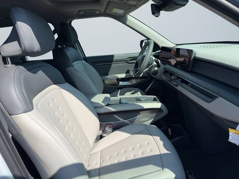 New 2026 Kia EV9 Wind AWD/4WD image 15