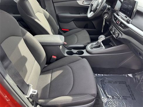 Used 2023 Kia Forte LXS image 6