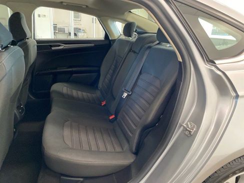 Certified 2020 Ford Fusion SE image 10