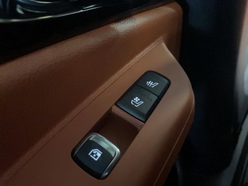 Used 2026 Kia Carnival SX Prestige image 23