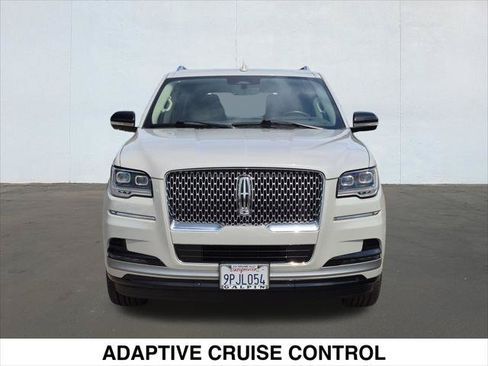 Used 2023 Lincoln Navigator L Reserve AWD/4WD image 2
