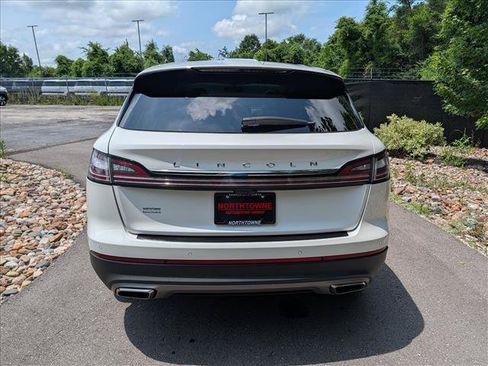 Certified 2023 Lincoln Nautilus Reserve AWD/4WD image 4