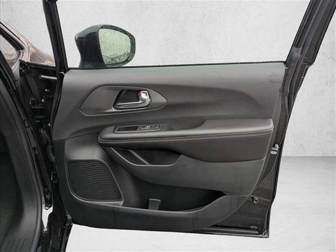 New 2026 Chrysler Pacifica Select w/ S Appearance Package FWD image 25
