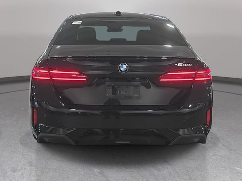 Certified 2026 BMW 530i w/ M Sport Package RWD image 6