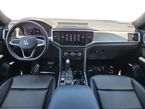 Used 2022 Volkswagen Atlas Cross Sport SE AWD/4WD image 9