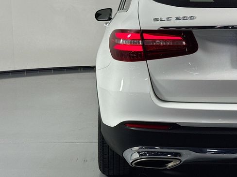 Used 2019 Mercedes-Benz GLC 300 4MATIC image 14