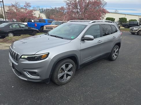 Used 2020 Jeep Cherokee Limited image 6