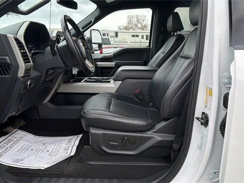 Used 2022 Ford F250 Lariat w/ Lariat Value Package image 9