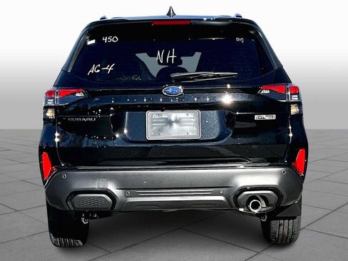 New 2025 Subaru Forester Touring image 4