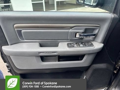Used 2017 RAM 1500 Big Horn AWD/4WD image 19