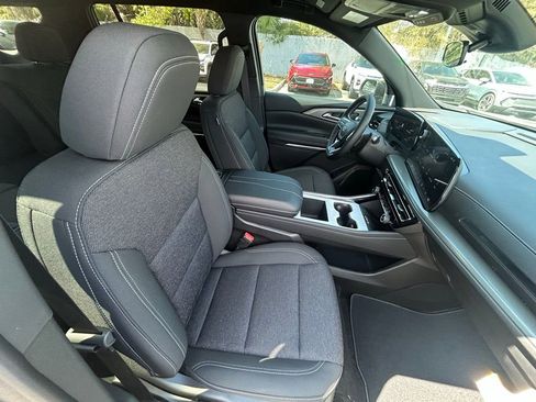 New 2026 Chevrolet Traverse LT w/ Midnight/Sport Edition FWD image 25