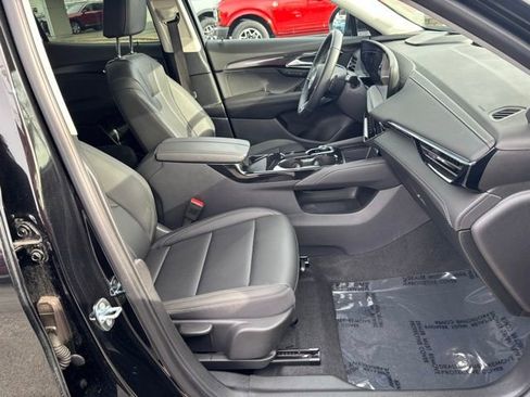 Used 2025 Buick Envision Preferred image 29