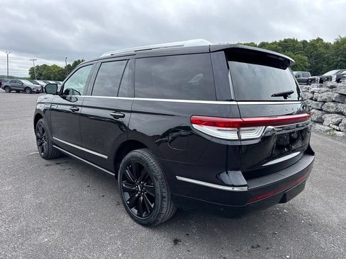 Used 2023 Lincoln Navigator Reserve w/ Equipment Group 201A AWD/4WD image 3