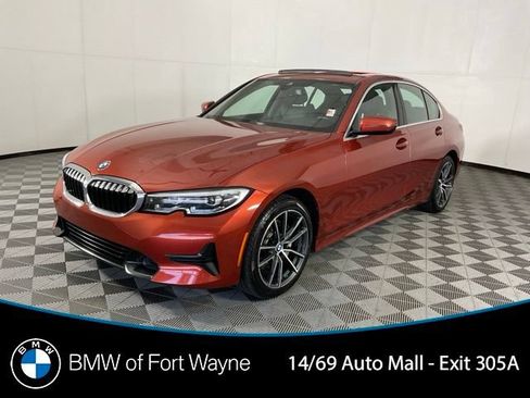 Used 2022 BMW 330i xDrive Sedan w/ Premium Package AWD/4WD image 1