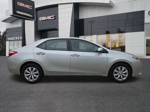 Used 2016 Toyota Corolla LE FWD image 21