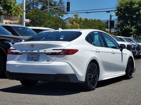 Certified 2025 Toyota Camry SE w/ Convenience Package FWD image 6