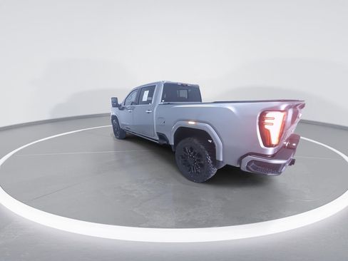 Used 2024 GMC Sierra 2500 Denali Ultimate AWD/4WD image 8