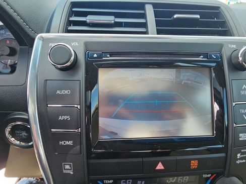 Used 2015 Toyota Camry XLE FWD image 17