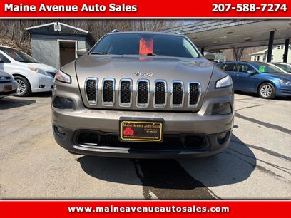 Used 2017 Jeep Cherokee Latitude w/ Cold Weather Group