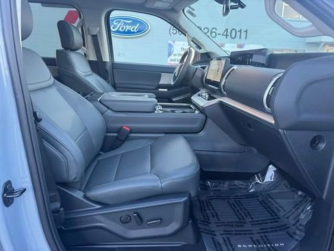 New 2026 Ford Expedition Max Active AWD/4WD image 38
