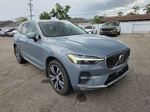 Used 2022 Volvo XC60 B5 Inscription w/ Advanced Package FWD image 2
