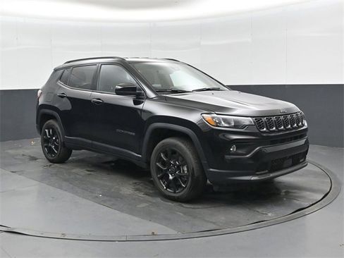 New 2026 Jeep Compass Latitude image 1
