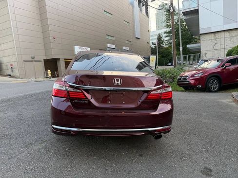 Used 2016 Honda Accord EX-L image 13