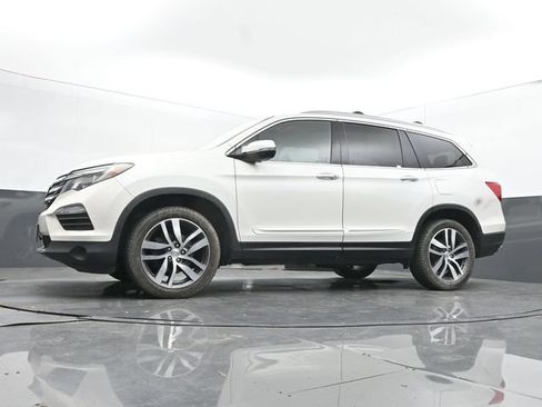 Used 2017 Honda Pilot Elite image 26