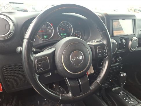 Used 2017 Jeep Wrangler Unlimited Sahara image 10