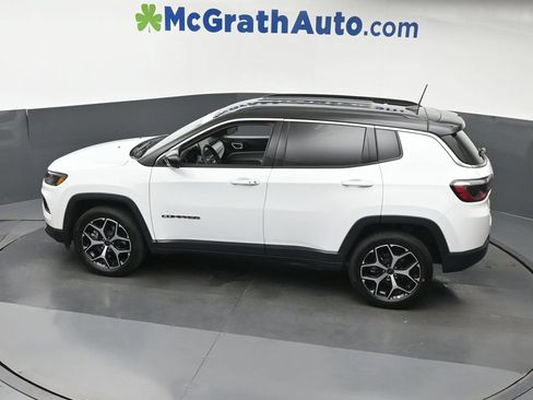 Used 2025 Jeep Compass Limited AWD/4WD image 23