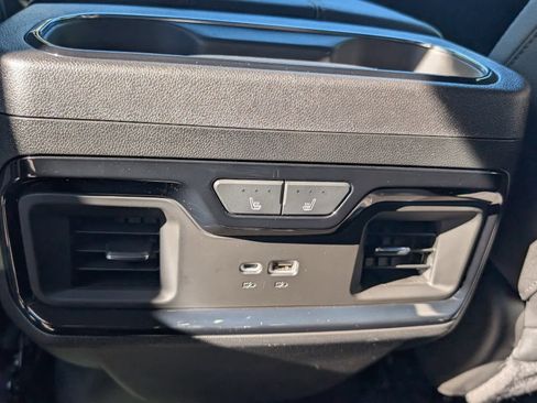 Certified 2024 GMC Sierra 2500 AT4 w/ AT4 Preferred Package image 16