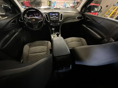 Used 2021 Chevrolet Equinox LT FWD image 3