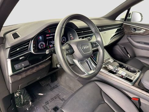 Used 2021 Audi Q7 2.0T Premium w/ Convenience Package AWD/4WD image 9