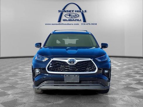 Used 2022 Toyota Highlander XLE image 26