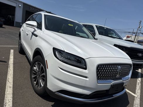 Certified 2023 Lincoln Nautilus Reserve AWD/4WD image 3