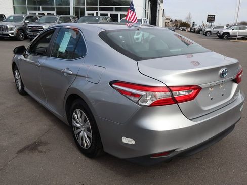 Used 2019 Toyota Camry LE w/ Sunroof Package image 6