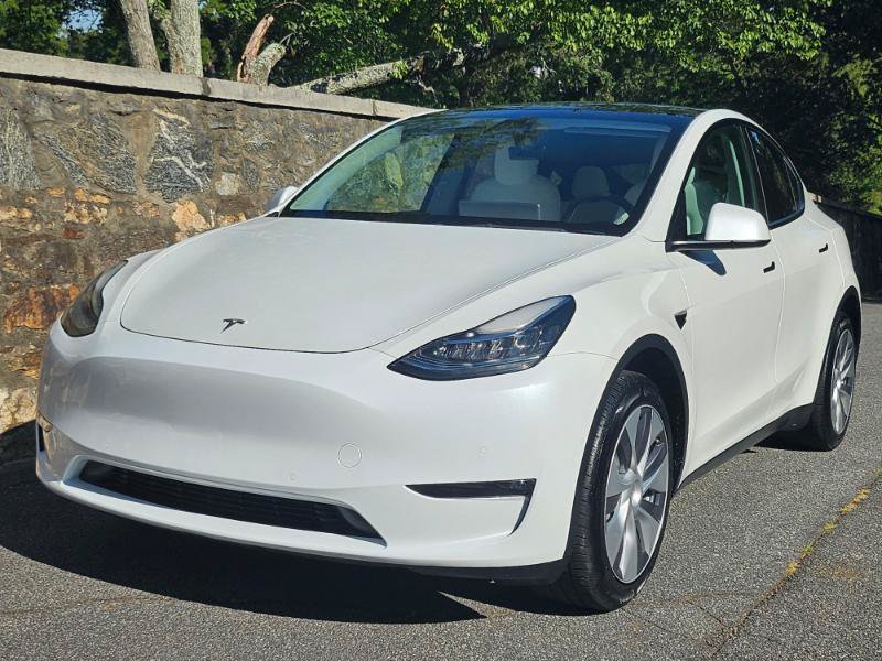Used 2021 Tesla Model Y Long Range AWD/4WD image 14