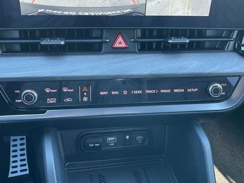 New 2025 Kia Sportage X-Pro Prestige AWD/4WD image 17