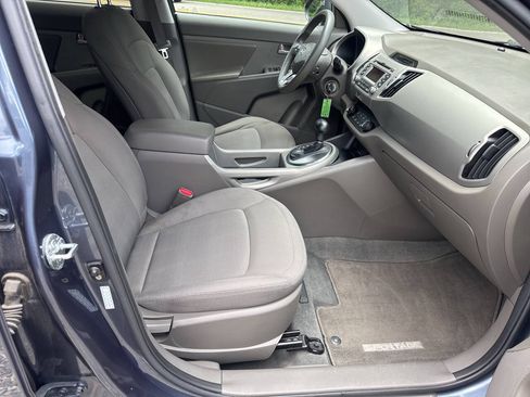 Used 2012 Kia Sportage LX AWD/4WD image 18