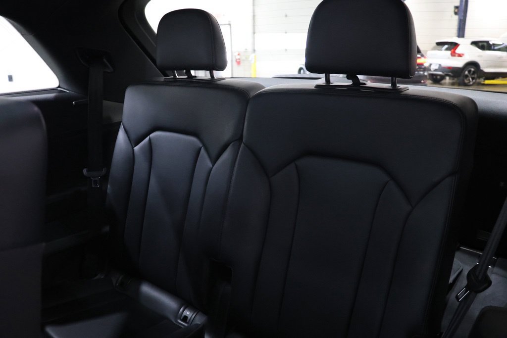 Used 2019 Audi Q7 2.0T Premium Plus AWD/4WD image 35