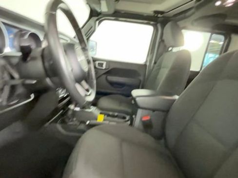 Used 2023 Jeep Wrangler Unlimited w/ Cold Weather Group AWD/4WD image 25