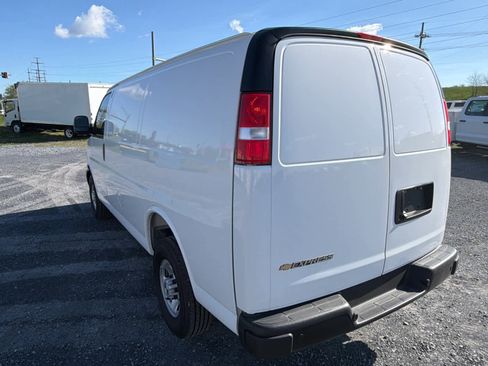 New 2025 Chevrolet Express 2500 w/ Driver Convenience Package image 4