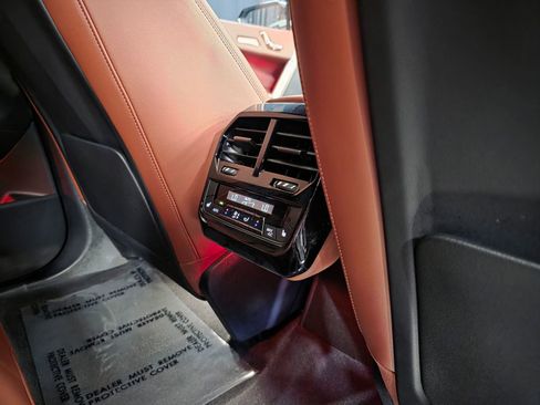 Used 2023 BMW iX M60 AWD/4WD image 46