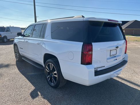 Used 2019 Chevrolet Suburban Premier image 3