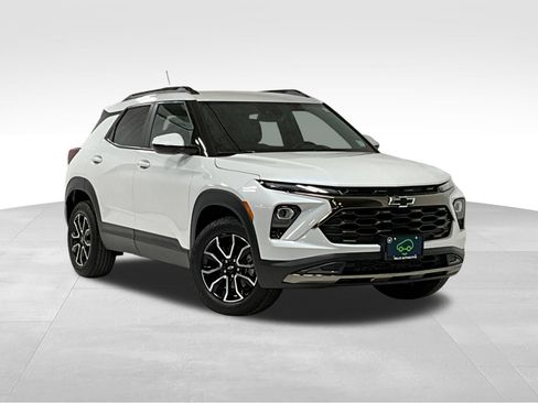 Certified 2025 Chevrolet TrailBlazer ACTIV w/ Convenience Package AWD/4WD image 1