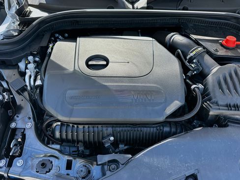 Certified 2024 MINI Cooper S w/ Signature Upholstery Package image 31