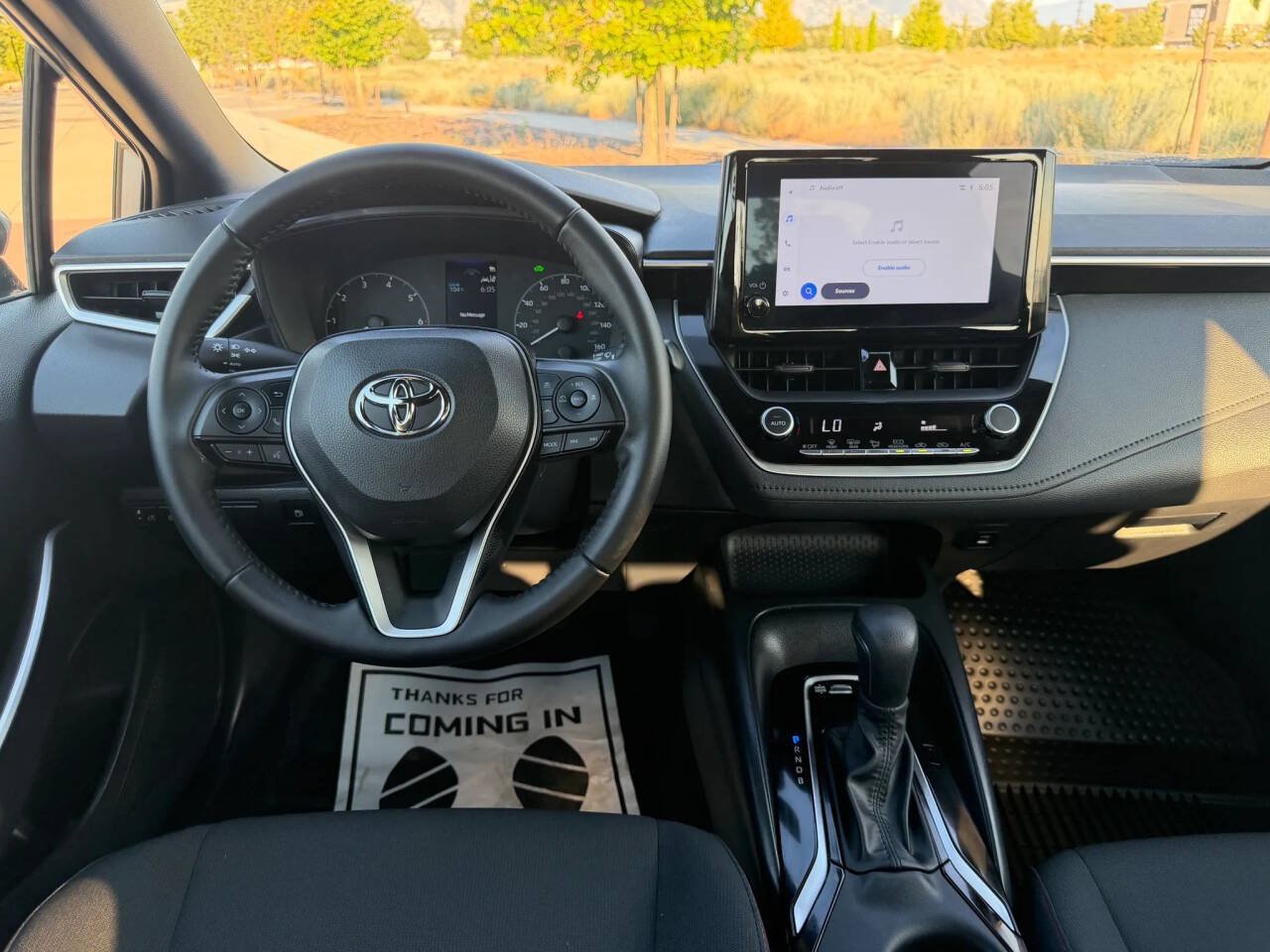 Used 2025 Toyota Corolla SE w/ Convenience Package FWD image 22